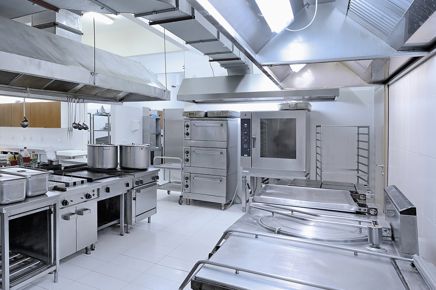 خرید تجهیزات آشپزخانه صنعتی دست دوم بهتر است یا نو ؟