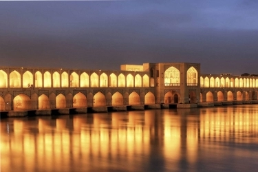 لیست بهترین فست فودهای اصفهان